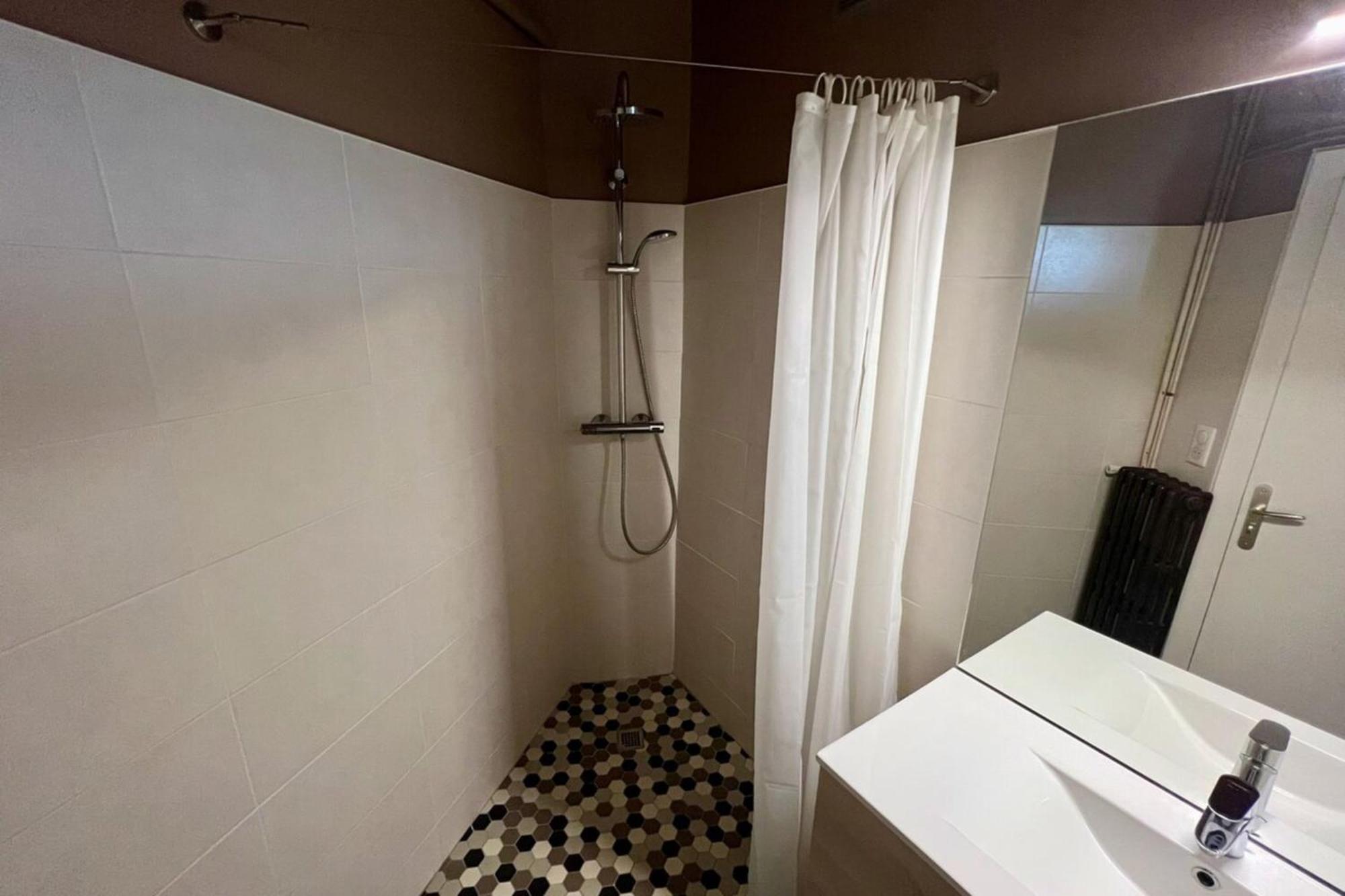 Casa Brune - T3 En Centre Ville - Proche Gare بريف لا غايلارد المظهر الخارجي الصورة